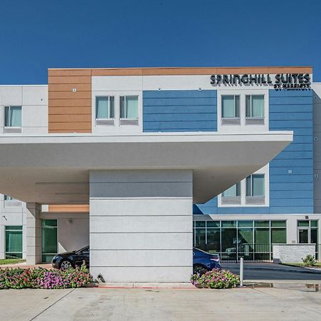 Springhill Suites Dallas Central Expressway Exterior photo